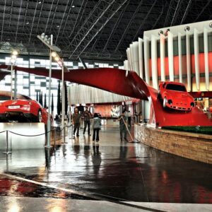Spot Foto Menarik Ferrari World Abu Dhabi