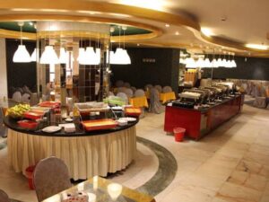 Ruang Makan Hotel Rayyana di Makkah