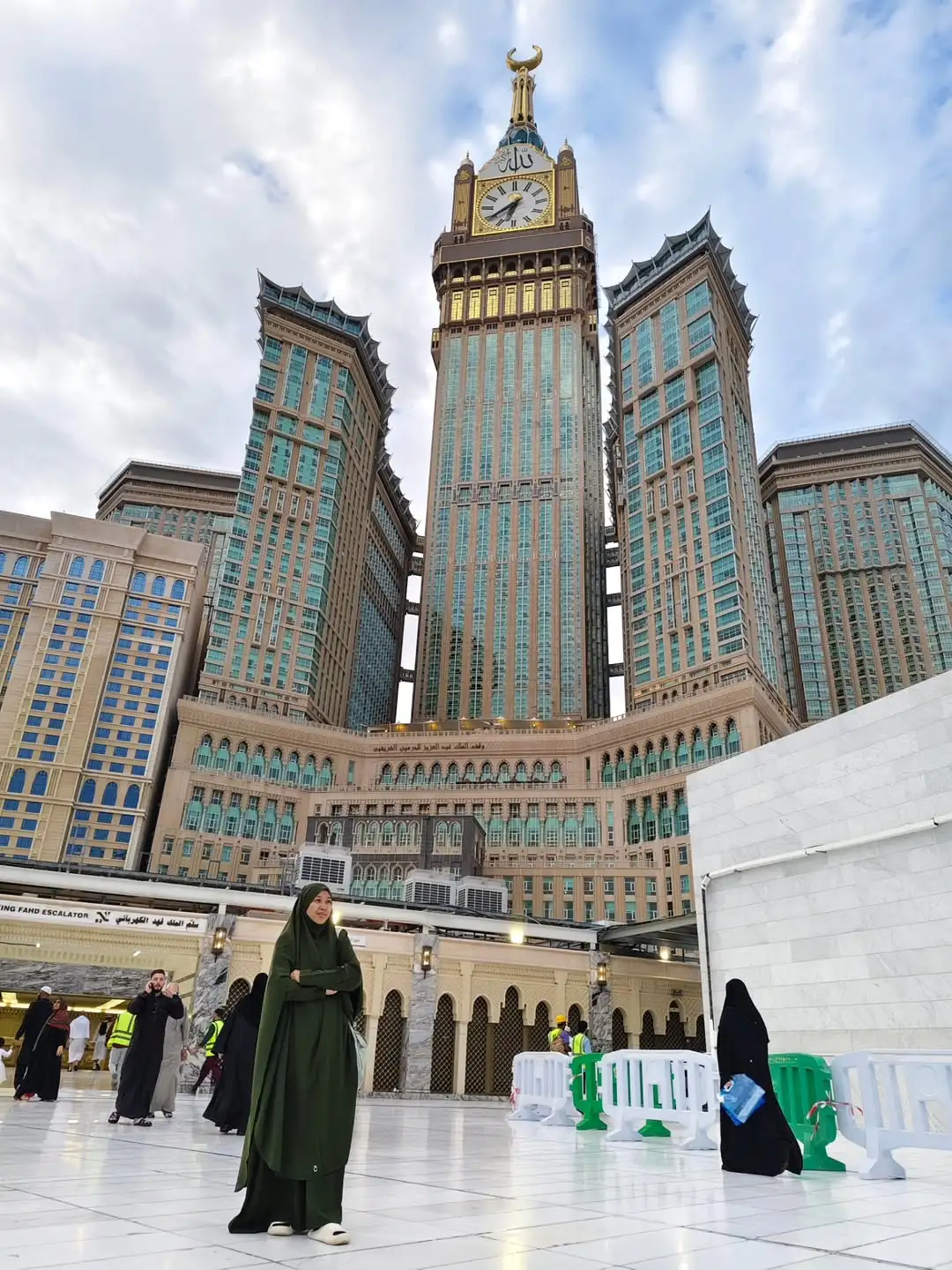 Spot foto dan cara take foto di Zam zam Tower | Travel Umroh | Travel Haji | Cahaya Raudhah