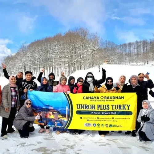 Review Keseruan Program Umroh Plus Turki Bersama Cahaya Raudhah Tour and Travel - travelcahayaraudhah.com