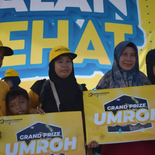 Pemenang Hadiah Paket Umroh Gratis dari Cahaya Raudhah