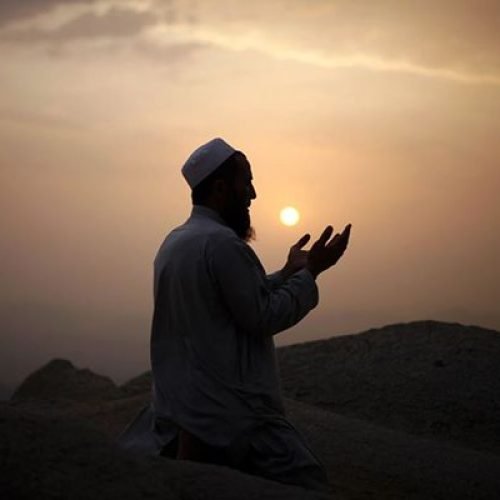Bacaan Doa Kepulangan Umroh untuk Tamu Lengkap dengan Artinya