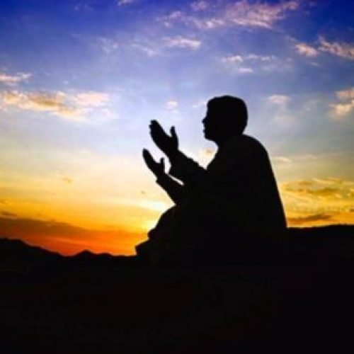 Bacaan Doa Terbaik untuk Orang Tua dan Tata Cara Berdoa