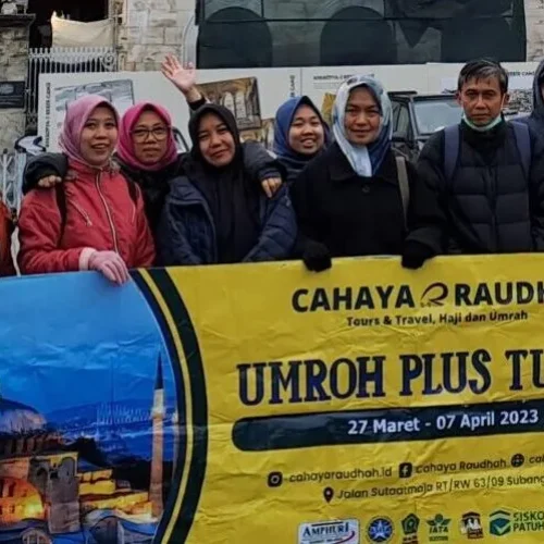 Umroh Plus Turki atau Plus Qatar