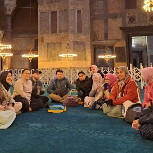 Umroh dan Wisata ke Turki Sebaiknya Bulan Apa? Bulan Terbaik untuk Umroh Plus Turki